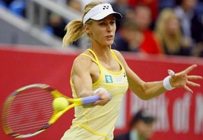 click for current tennis news photos