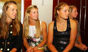 click for WTA gallery
