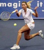 click for Fed Cup photo gallery