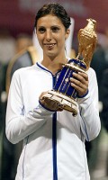 click for Yahoo France Myskina news photos