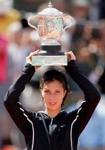 click for Myskina news photo search
