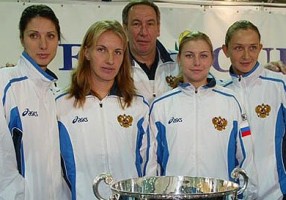 click for Fed Cup photo gallery