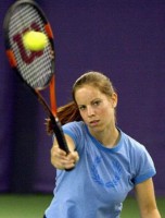 click for Wimbledon news photo search