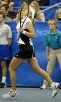 click for Zvonareva news photo search