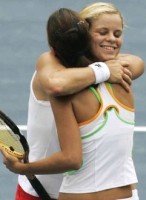 click for Clijsters news photo search