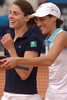 click for Fed Cup photo gallery