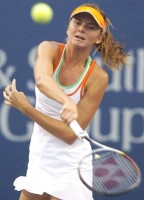 click for Hantuchova news photo search