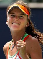 click for Hantuchova news photo search