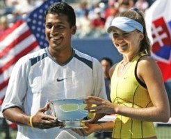 click for Hantuchova news photo search