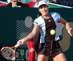 click for Warsaw tourney photo gallery Henin-Hardenne pics