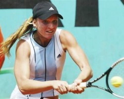 click for Karatantcheva news photo search