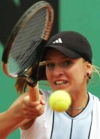 click for Karatantcheva news photo search