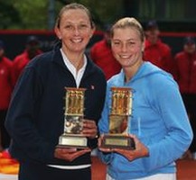 click for Berlin tourney photo gallery Sunday pics
