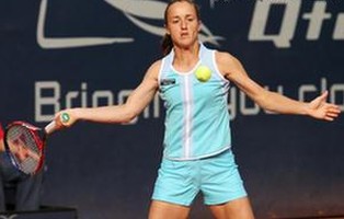 click for Berlin tourney photo gallery Monday pics