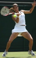 click for Mauresmo news photo search