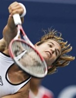 click for Mauresmo news photo search
