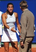 click for Mauresmo news photo search