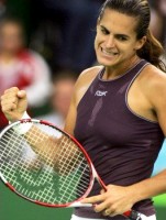 click for Mauresmo news photo search