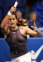 click for Mauresmo news photo search