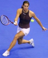 click for Mauresmo news photo search