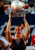 click for Pennetta news photo search