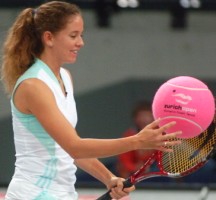 click for Zurich tourney photo gallery