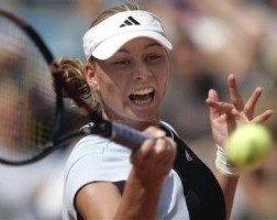click for Sharapova news photo search