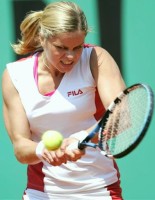 click for Clijsters news photo search