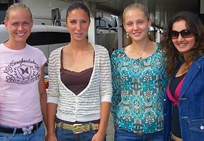 click for Istanbul WTA photo gallery