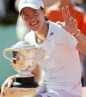 click for Henin-Hardenne news photo search