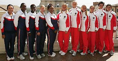 click for Fed Cup photo gallery