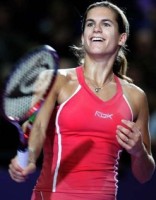 click for Mauresmo news photo search