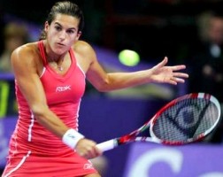click for Mauresmo news photo search