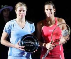 click for Mauresmo news photo search