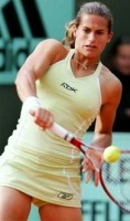 click for Mauresmo news photo search
