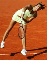 click for Mauresmo news photo search