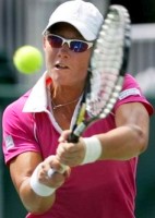 click for Stosur news photo search