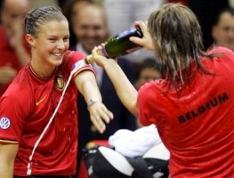 click for Flipkens news photo search