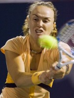 click for Hingis news photo search