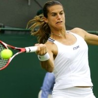 click for Mauresmo news photo search