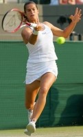 click for Mauresmo news photo search