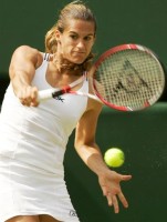 click for Mauresmo news photo search