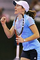 click for Henin photo search
