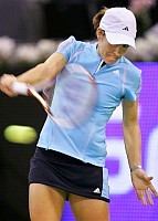 click for Henin photo search