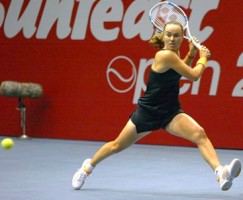click for Hingis news photo search