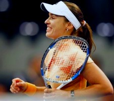 click for Hingis news photo search
