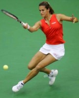 click for Mauresmo news photo search