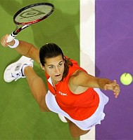 click for Mauresmo photo search