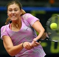 click for Sharapova news photo search