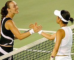 click for Hingis news photo search